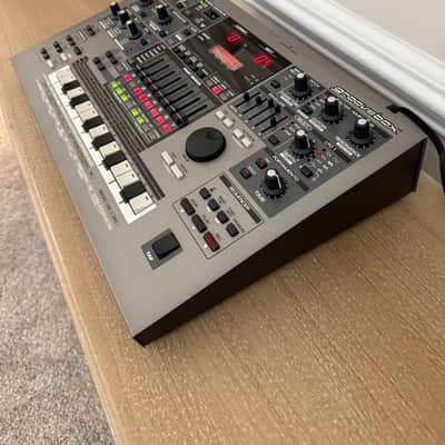Roland MC-505 Groovebox 1998 - 2002 - Gray image 9