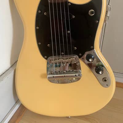 Fender American Performer Mustang - Vintage White image 3