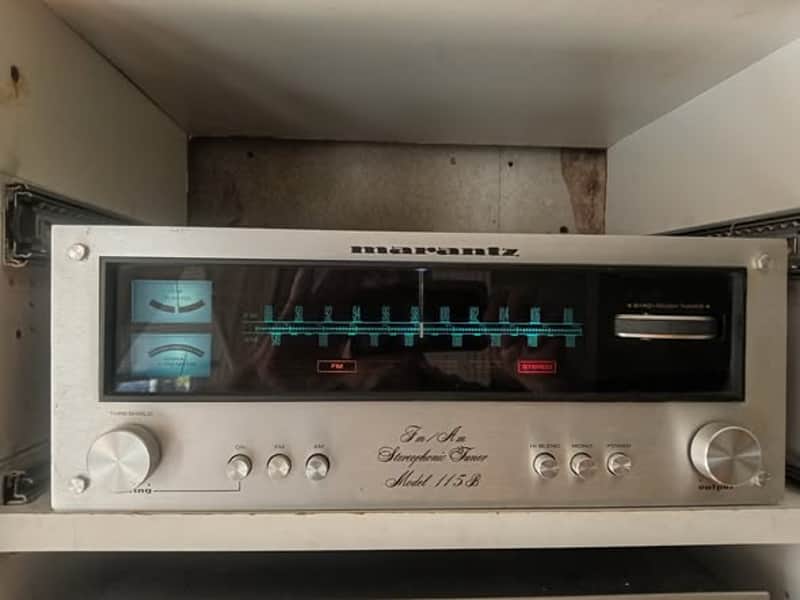 Marantz 115b mid 70's - silver image 1