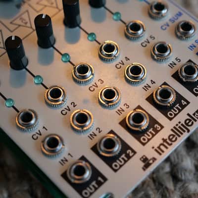 Intellijel Linix Hex Linear VCA / 5:1 VC Mixer Eurorack Synth Module 2013 - 2018 - Silver image 7