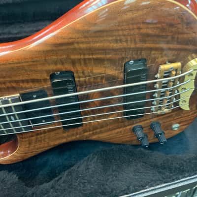 Alembic  Orion 5 string bass lefty  Natural image 20