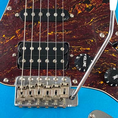 Fender Strat 1989 - Lake Placid Blue - Made in Japan. Dragonfire Pro Series  HSS set up installed.Original white guard S/S/S with factory electronics included. image 3