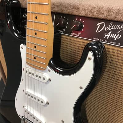 Fender Standard Stratocaster with S1 Tremolo with Maple Fretboard MIJ 1986 - Black w/ Hardcase and Trem Arm image 8