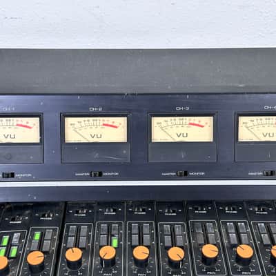 Yamaha PM-1000 16-Channel 4-Bus Mixing Console 1970s - Black image 6