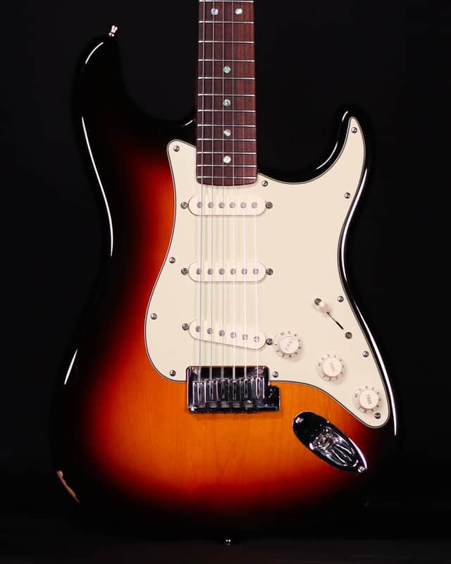 Fender American Deluxe Stratocaster 2004 - 2010 | Reverb