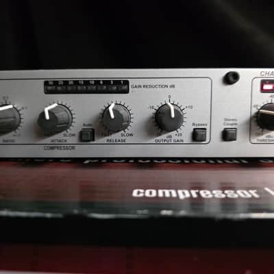 dbx 266xs Dual-Channel Compressor / Gate 2010s - Silver Bild 3