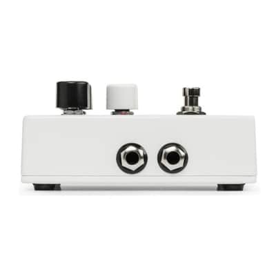 Electro-Harmonix Bass9 Bass Machine Pedal with Independent Effect and Dry Volume Controls, Mono Audio, and Compact, Rugged Design image 5