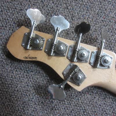 Moollon J Classic 5 String Bass Trans Red image 4