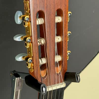 Jose Ramirez Estudio 2CWE Cutaway Electric 2007 a very user friendly model ready for your next Jazz Gig ! image 6