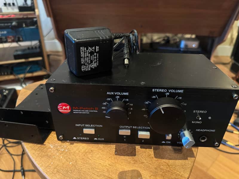 SM Pro Audio M Patch 2007 - Black | Reverb