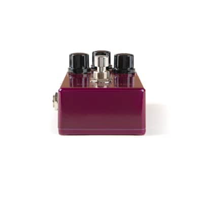MXR M305 Tremolo Guitar Effect Pedal - FREE SHIPPING TO THE USA image 4