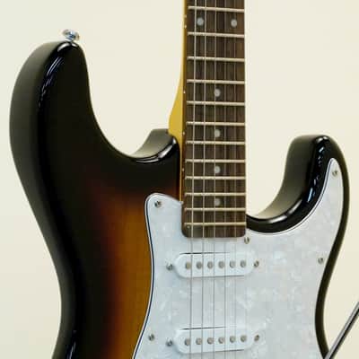 G&L Tribute Legacy 3-Tone Sunburst image 3