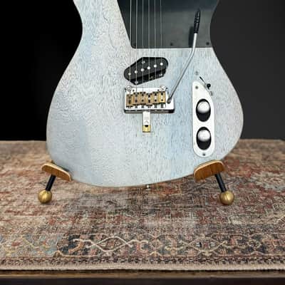 Tao Guitars T-Bucket. 2021 - Korina w/ 25.5" scale lentgh and hiddenn neck Pickup.) NEW, Authorized Dealer) image 2
