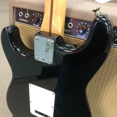 Fender Standard Stratocaster with S1 Tremolo with Maple Fretboard MIJ 1986 - Black w/ Hardcase and Trem Arm image 14