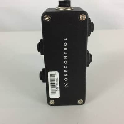One Control 1 Loop Box Switcher Effects Pedal image 4
