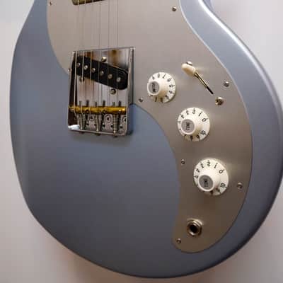 Eastman Fullertone SC'52 2025 - Ice Blue Metallic image 2
