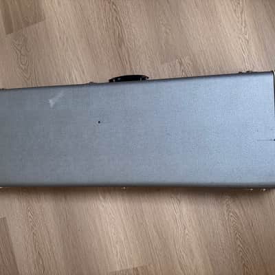 Fender Mustang - SilverFender Mustang G&G Limited Edition Hard Case - Solarium Silver image 10