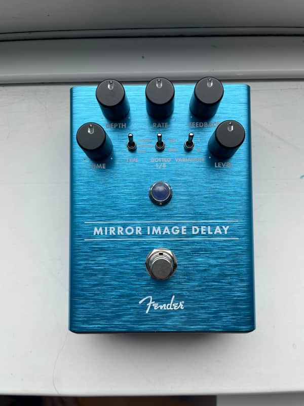 Fender Mirror Image Delay