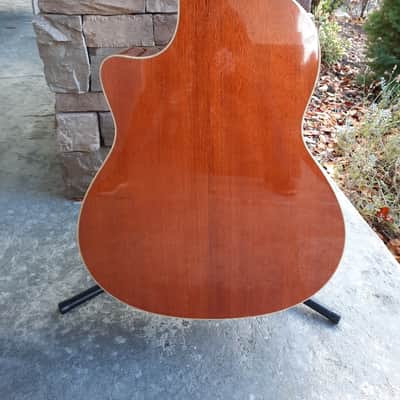 USA Larrivee LV-05 MH Mahogany Top A/E image 7