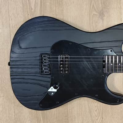 ESP LTD SN-1 HT - Black Blast 3.0 Kg image 3
