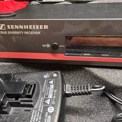Sennheiser EW100 G3 Transmitter, Receiver, 2 Headsets image 4
