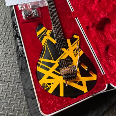 EVH Wolfgang Special Striped with Ebony Fretboard 2024 - Present - Satin Black/Yellow Stripes image 11