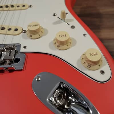 USA MADE Custom Fender Lic. Stratocaster Satin Fiesta Red w/Indian Rosewood, Fender Tex-Mex Pickups image 5