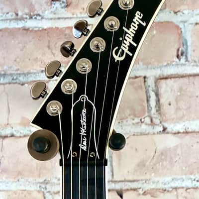 Epiphone Dave Mustaine Flying V Prophecy 2022 - Aged Dark Red Burst image 3