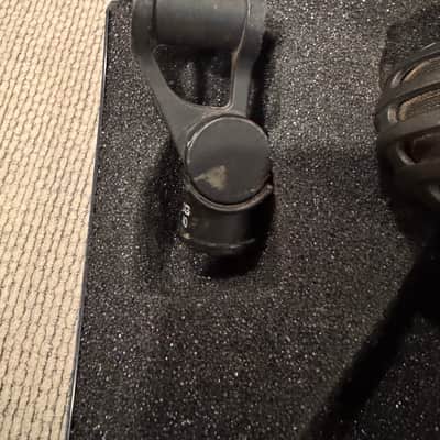 AKG D112 Large-Diaphragm Dynamic Kick Drum Microphone 2010s - Black image 4