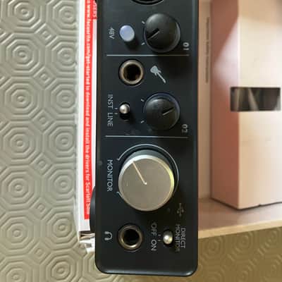 Focusrite Scarlett Solo USB 2.0 Audio Interface 2015 - 2016 - Red / Black image 5