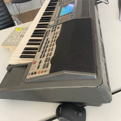 Yamaha PSR-9000 61-Key Arranger Workstation ( Version 3) with Gig Softcase