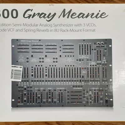 Behringer 2600 - GRAY (GREY) MEANIE W/SPRING REVERB