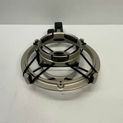 Audio-Technica AT4047/SV Large-Diaphragm Side-Address Cardioid Condenser Microphone 2010s - Silver image 4