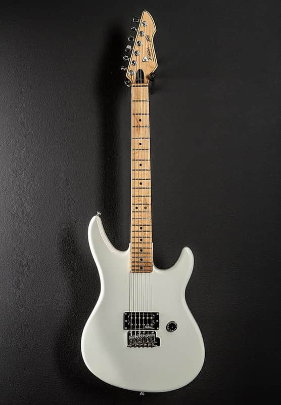 Peavey Patriot With Tremolo image 1
