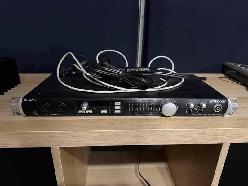 PreSonus Quantum Thunderbolt Audio Interface 2010s - Black image 1