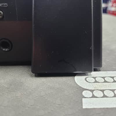 Roland GR-1 Guitar Synthesizer - Black image 8