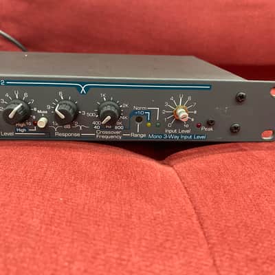 Ashly XR-1001 Stereo Two-Way / Mono 3-Way Active Crossover 1990's image 5