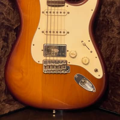 Fender Highway One Stratocaster Gilmour Switch HSS with Lollar Pickups Callaham Big Brass Tremolo Nitro-Cellulose 2003 image 3
