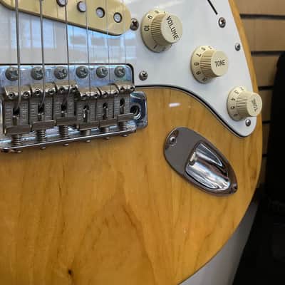 Fender stratocaster 2003 - Gloss image 5