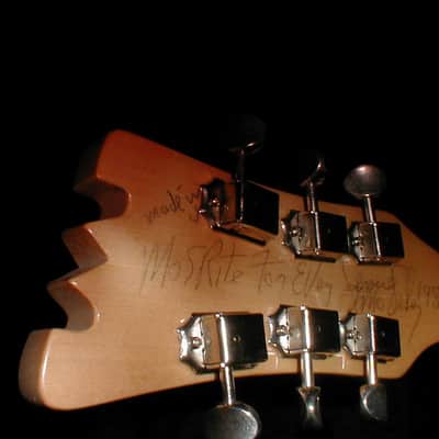 MOSRITE  1988 V88 DIAMOND MONEY GREEN  1988 USA GUITAR image 9