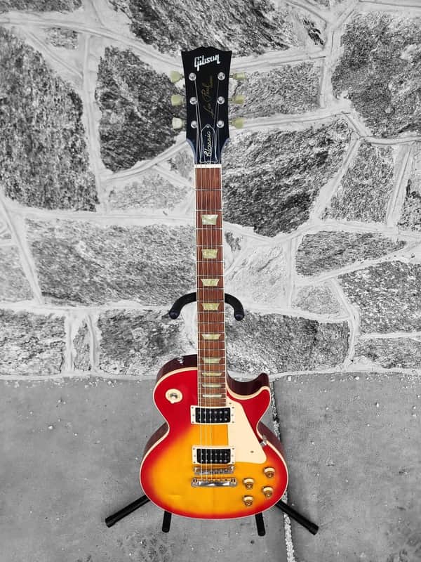 Gibson Les Paul Classic, Cherry Sunburst, 2000 image 1