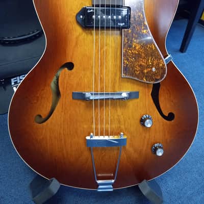 Godin 5th Avenue Kingpin w/ Gig Bag - Cognac Burst image 1