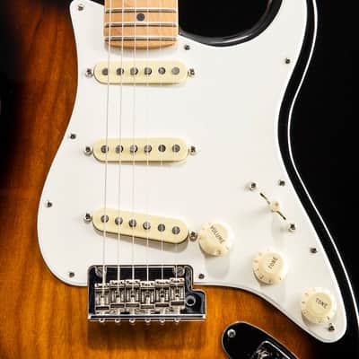 Fender American Professional II Stratocaster Anniversary 2-Color Sunburst image 6