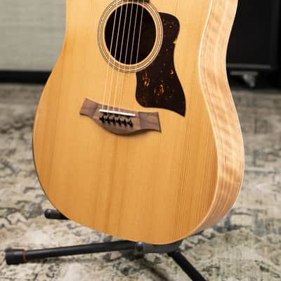 Taylor Academy 10e Dreadnought Acoustic/Electric Guitar with Gig Bag image 4