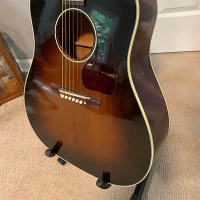 Gibson J-45 Banner 2019 Vintage Sunburst - Torrefied Adirondack - Hide Glue Construction image 5