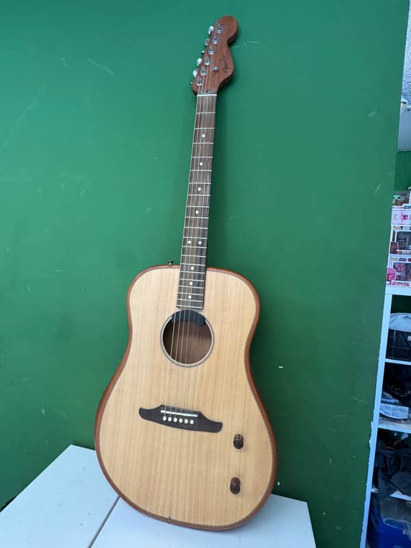 Fender Highway Series Dreadnought Spruce Top