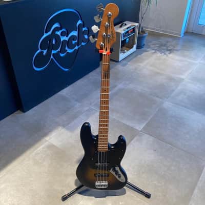 Squier 40th Anniversary Vintage Edition Jazz Bass 2022 - Present - Satin Wide 2-Color Sunburst image 1