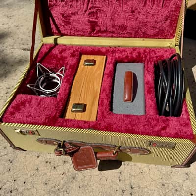 Wunder CM7 Tube Condenser Mic w/ Power Supply & Accessories - Mint Condition image 2