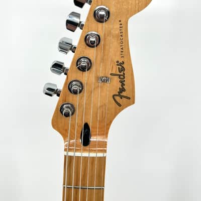 Fender Player Stratocaster with Maple Fretboard 2020- Buttercream image 9