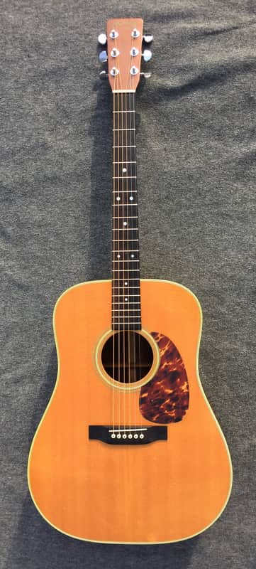 Martin D-28 1972 Natural image 1